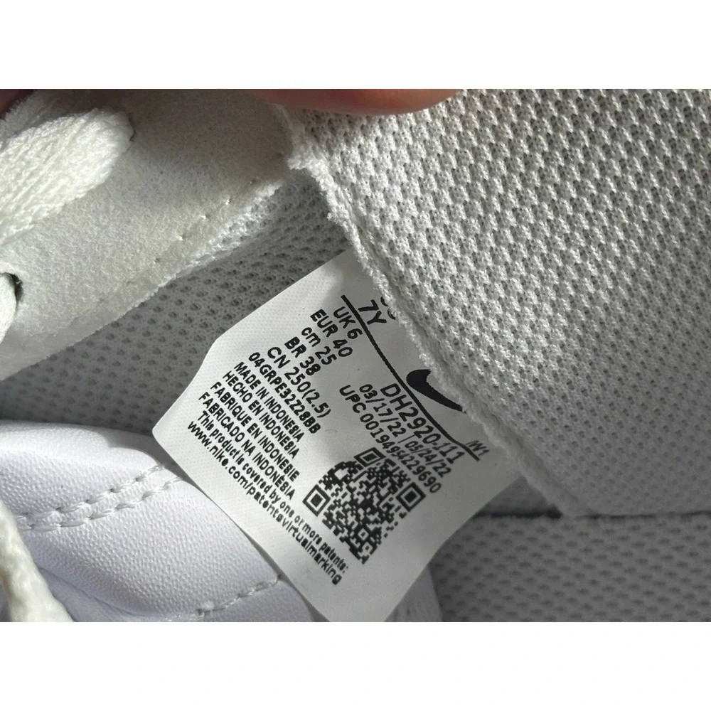 Nike‎ Air Force 1 LE GS Size 7Y, Women's Size 8.5 Triple White DH2920-111